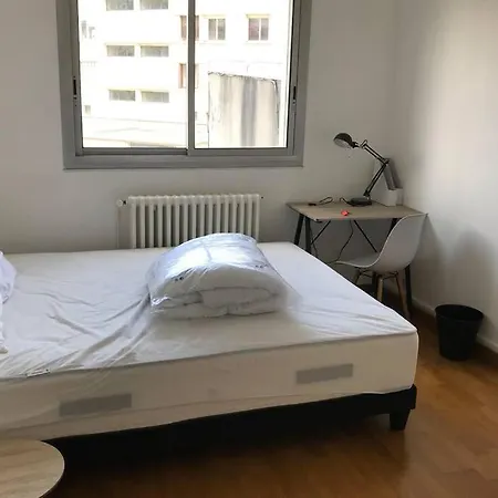 6p Balcon/ Moderne Hyper Centre *