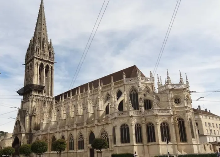 6p Balcon/ Moderne Hyper Centre Apartment