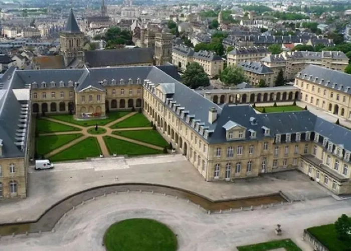 6p Balcon/ Moderne Hyper Centre Apartment